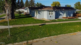 610 10th Ave SW, Mandan, ND 58554