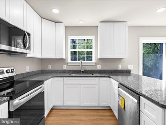 718 Delmar Ave, Glen Burnie, MD 21061