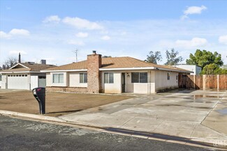 6209 Mignonette St, Bakersfield, CA 93308