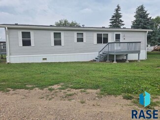 400 E Maple St, Beresford, SD 57004