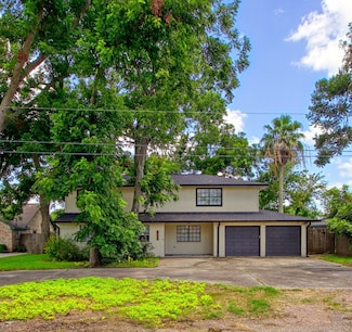 522 Oyster Creek Dr, Richwood, TX 77531
