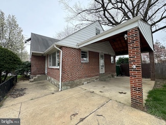1516 Rhawn St, Philadelphia, PA 19111