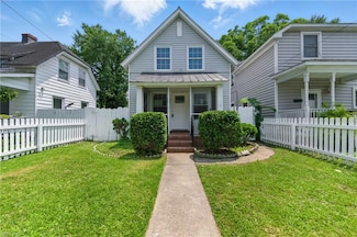 10 Dewey St, Portsmouth, VA 23704
