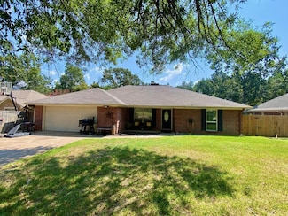 406 April Dr, Lufkin, TX 75904