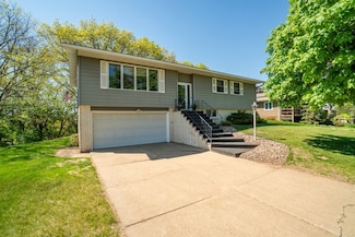 1115 City View Dr, Eau Claire, WI 54701