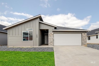 1669 SW Pegasus Peak Ave, Mountain Home, ID 83647