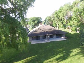 1108 Sanborn Ave Unit 2, Okoboji, IA 51355