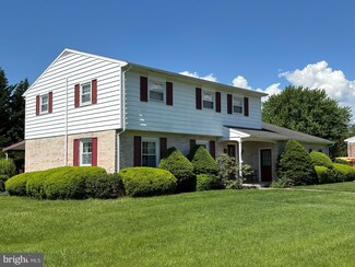 832 Martin Ave, Ephrata, PA 17522