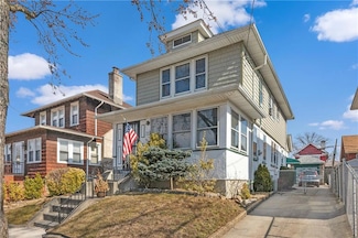 781 E 38th St, Brooklyn, NY 11210