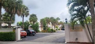 7423 Big Cypress Dr, Hialeah, FL 33014