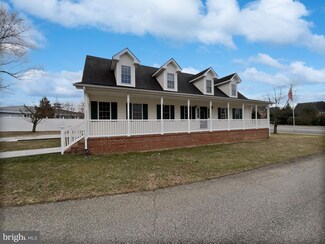 15535 Cardinal Dr, Woodbridge, VA 22193