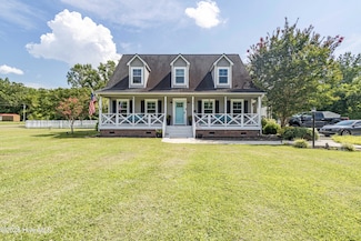 74 S Hummingbird Ln, Rocky Point, NC 28457
