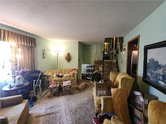 6901 E 127th Terrace, Grandview, MO 64030