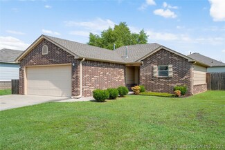 28085 E 150th Place S, Coweta, OK 74429