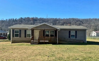 510 Mill Rd, Pembroke, VA 24136