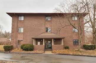1235 66th St Unit 34, Windsor Heights, IA 50324