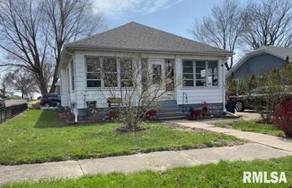 338 Herman St, Pekin, IL 61554