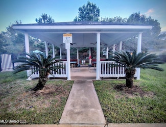 5080 Gautier Vancleave Rd Unit E7, Gautier, MS 39553