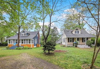 132 Blue Point Ave, Blue Point, NY 11715