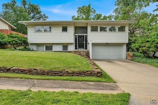 3619 SW 30th Terrace, Topeka, KS 66614