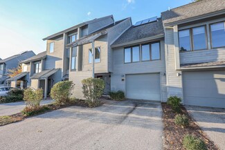 5 Tsienneto Rd Unit 55, Derry, NH 03038