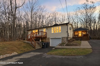 364 Welcome Lake Rd, Beach Lake, PA 18405