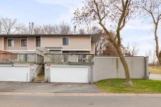 1312 Wagon Wheel Rd, Hopkins, MN 55343