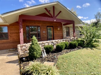 1603 Town And Country Dr, Sand Springs, OK 74063