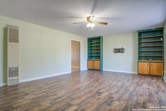 349 Avenue C, Poteet, TX 78065