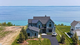 15722 Waters Edge Dr, Traverse City, MI 49686