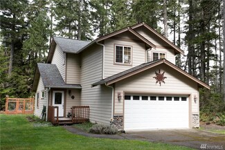 11 E Country Club Place N, Union, WA 98592