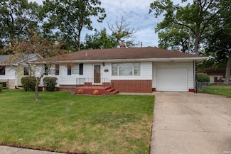 3913 Ardmore Trail, South Bend, IN 46628