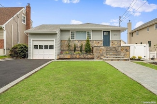 2711 Anthony Ave, Bellmore, NY 11710