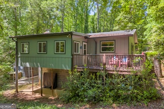 587 Lakeshore Cir, Hartwell, GA 30643