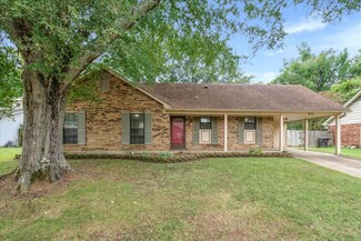6833 Sycamore Hill Dr, Memphis, TN 38135
