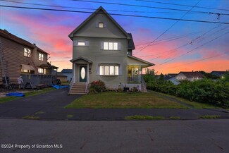 416 W Grove St, Taylor, PA 18517