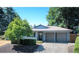 14511 NE Brazee Ct, Portland, OR 97230