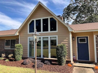 6068 S Gulf Manor, Pensacola, FL 32526