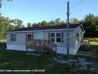21301 V Dr N, Olivet, MI 49076