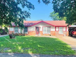 104 W Adkins St, Seagoville, TX 75159