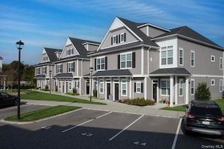 166 Sutton Ct Unit 166, Mount Sinai, NY 11766