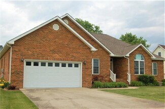 32518 Spring Crest Dr, Glade Spring, VA 24340
