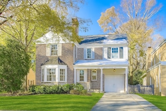 1227 16th St, Wilmette, IL 60091