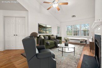 100 Brookside Dr Unit F, Andover, MA 01810