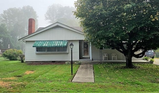 143 South St, Louisa, KY 41230