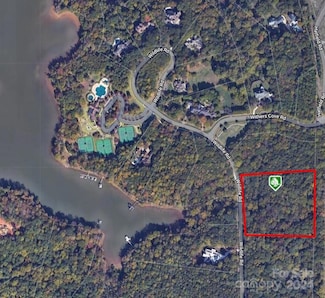 10601 Wildlife Rd, Charlotte, NC 28278