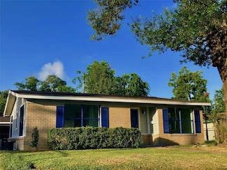 212 Milwaukee St, Houston, TX 77009