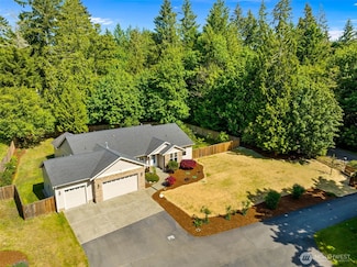 4046 Rainwood Dr NW, Olympia, WA 98502