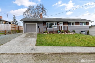 1543 NE 3rd Ave, Oak Harbor, WA 98277