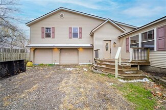 12383 Old State Rd, Chardon, OH 44024